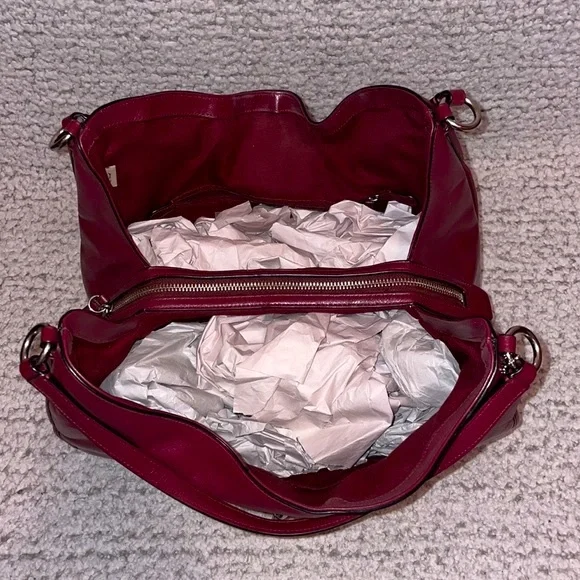 Coach Carlyle Smooth Leather Merlot Shoulder Bag Purse - Picture 10 of 13